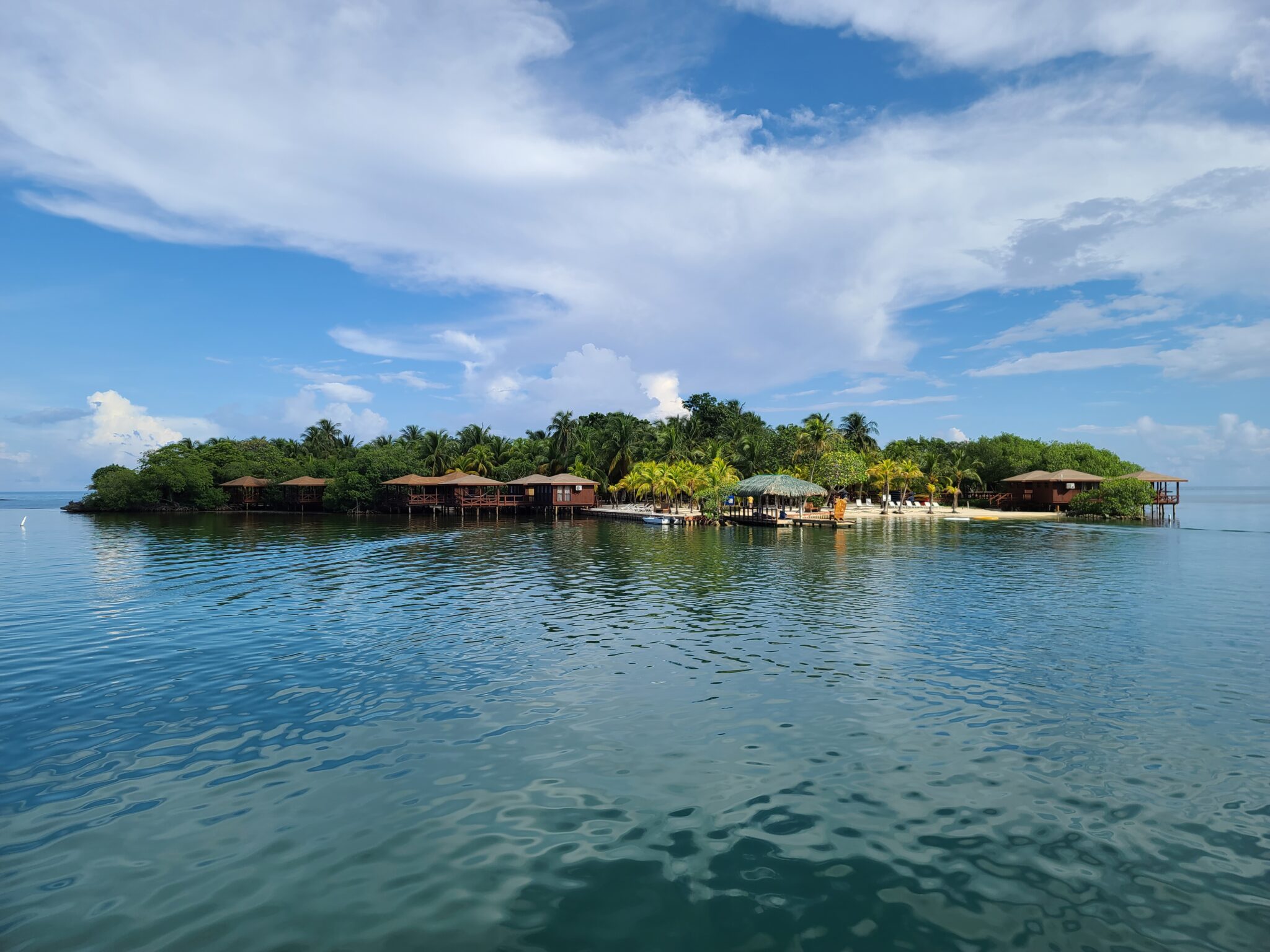 Scuba Diving in Roatán, Honduras MGA Travel